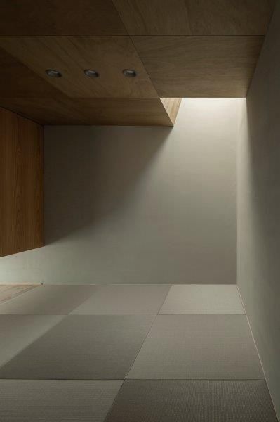 野洲の家, HEARTH ARCHITECTS/ハース建築設計事務所 HEARTH ARCHITECTS/ハース建築設計事務所 Salas multimedia modernas