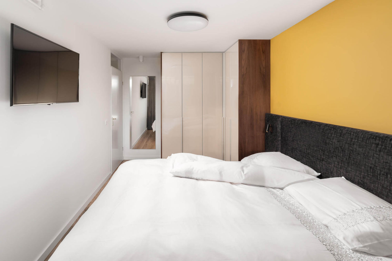 Slaapkamer met hoekkast De Suite Moderne slaapkamers hoekkast, kast slaapkamer,Garderobe- & ladekasten
