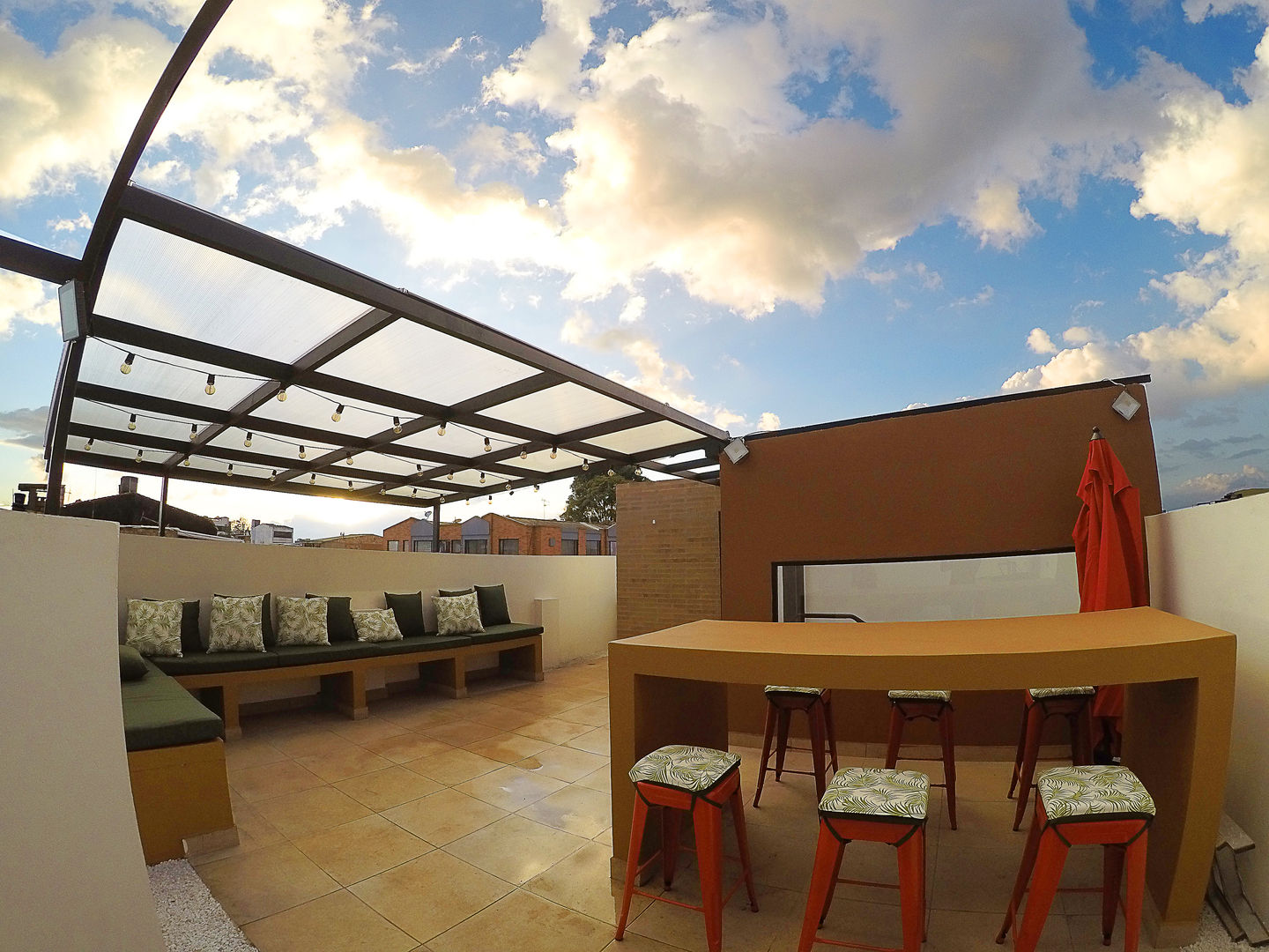 TERRAZA, TikTAK ARQUITECTOS TikTAK ARQUITECTOS Rustic style dining room Concrete