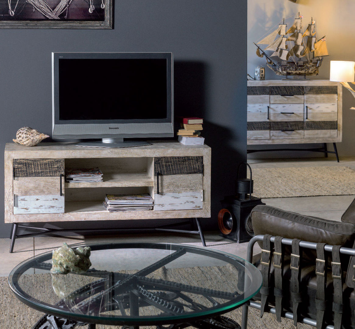 Mobili porta tv industrial vintage , nuovimondi di Flli Unia snc nuovimondi di Flli Unia snc Living room TV stands & cabinets