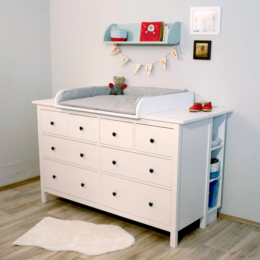 homify Cuartos para bebés Madera Acabado en madera