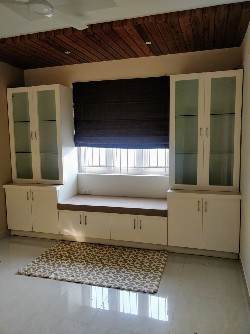 Apartment, Kondapur, Saloni Narayankar Interiors Saloni Narayankar Interiors Minimalistische studeerkamer Multiplex Opbergen