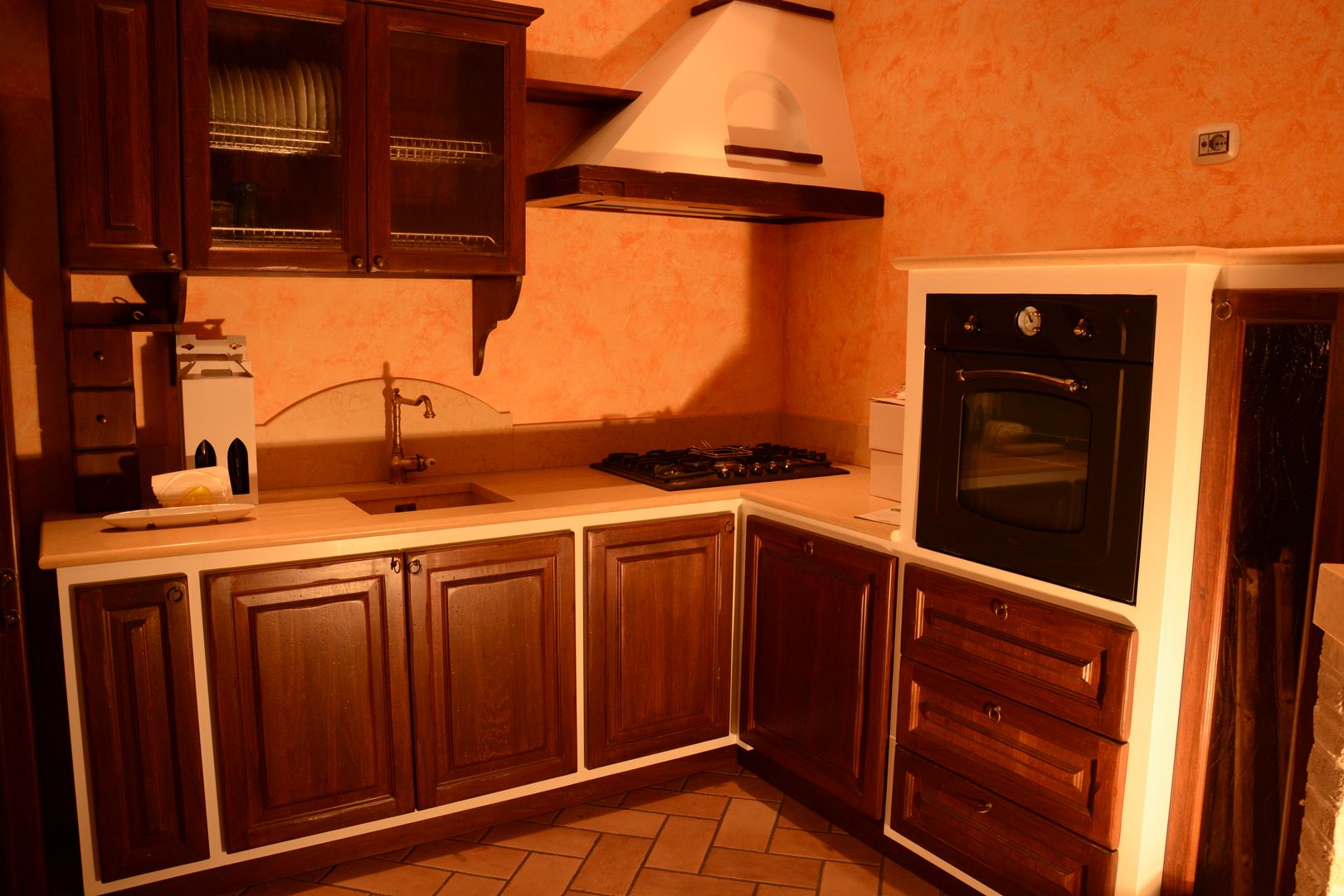 cucina rustica murata , il falegname di Diego Storani il falegname di Diego Storani Built-in kitchens