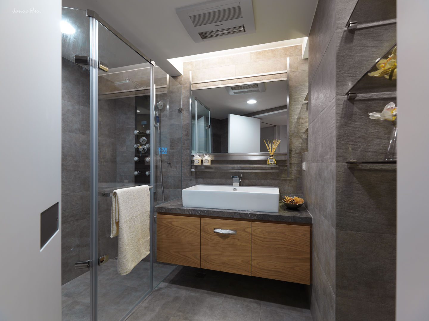 異軸線, 拾雅客空間設計 拾雅客空間設計 現代浴室設計點子、靈感&圖片 大理石