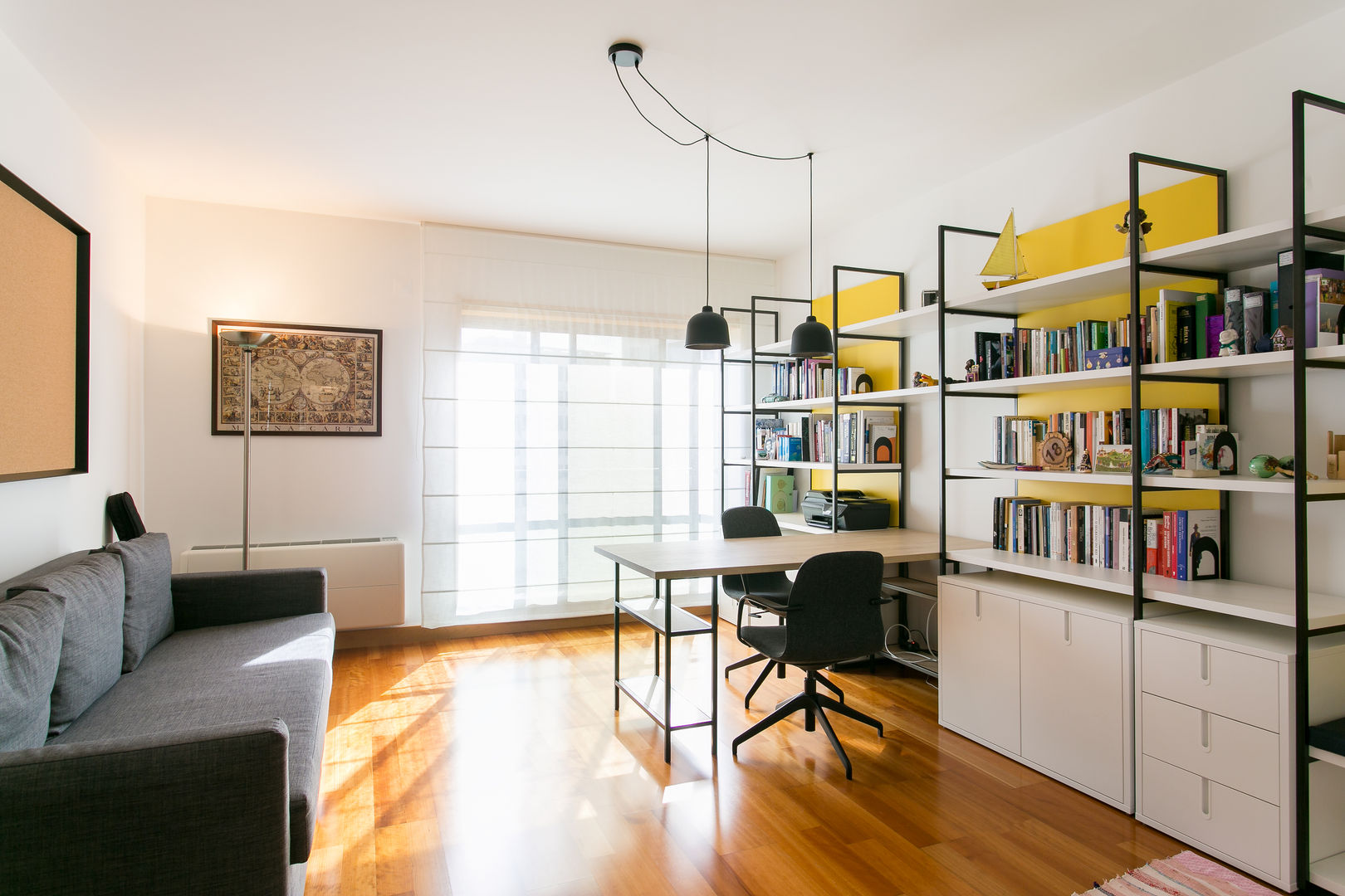 Apartamento t3 no centro de lisboa, Traço Magenta - Design de Interiores Traço Magenta - Design de Interiores 인더스트리얼 서재 / 사무실