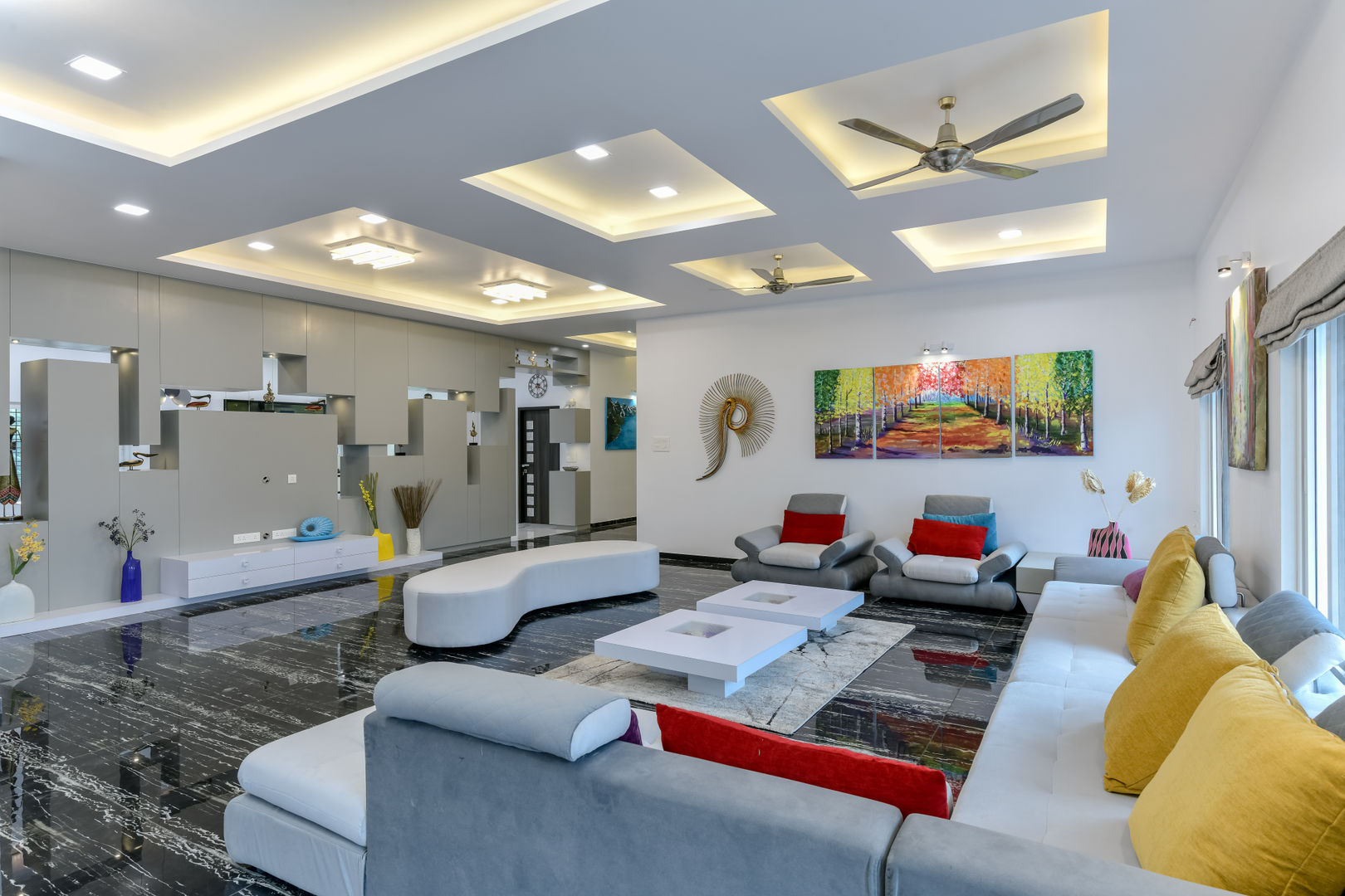 Interior at Sankeshwar, Karnataka, A B Design Studio A B Design Studio غرفة المعيشة