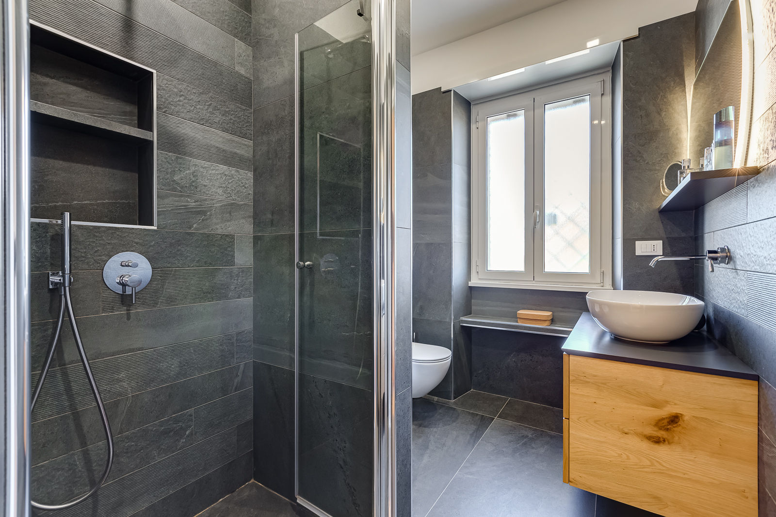 Montesacro Residence: Bello e Funzionale , EF_Archidesign EF_Archidesign Modern Bathroom