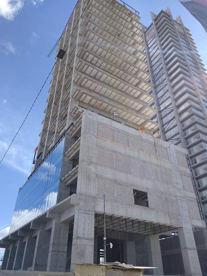 EDIFICACIONES VERTICALES CON LOSAS PREFABRICADAS CON POLIESTIRENO EXPANDIDO PLEXA POLIESTIRENOS EXPANDIDOS SA DE CV Terrazas en el techo Concreto