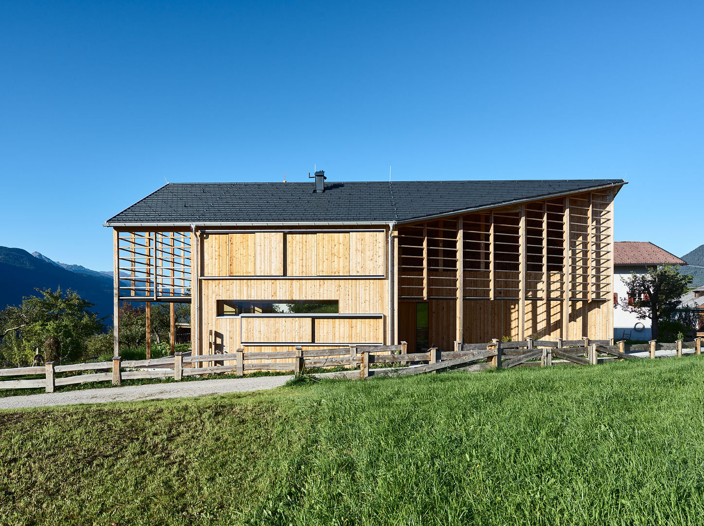 Haute Couture in Holz..., HAMMERER Architekten GmbH/SIA HAMMERER Architekten GmbH/SIA Wooden houses Wood Wood effect