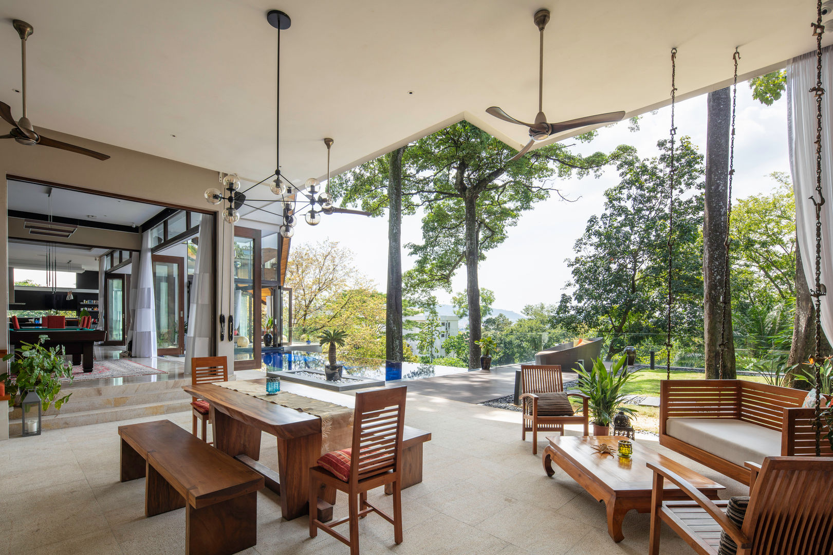 Canopy House - Kuala Lumpur, MJ Kanny Architect MJ Kanny Architect トロピカルデザインの テラス