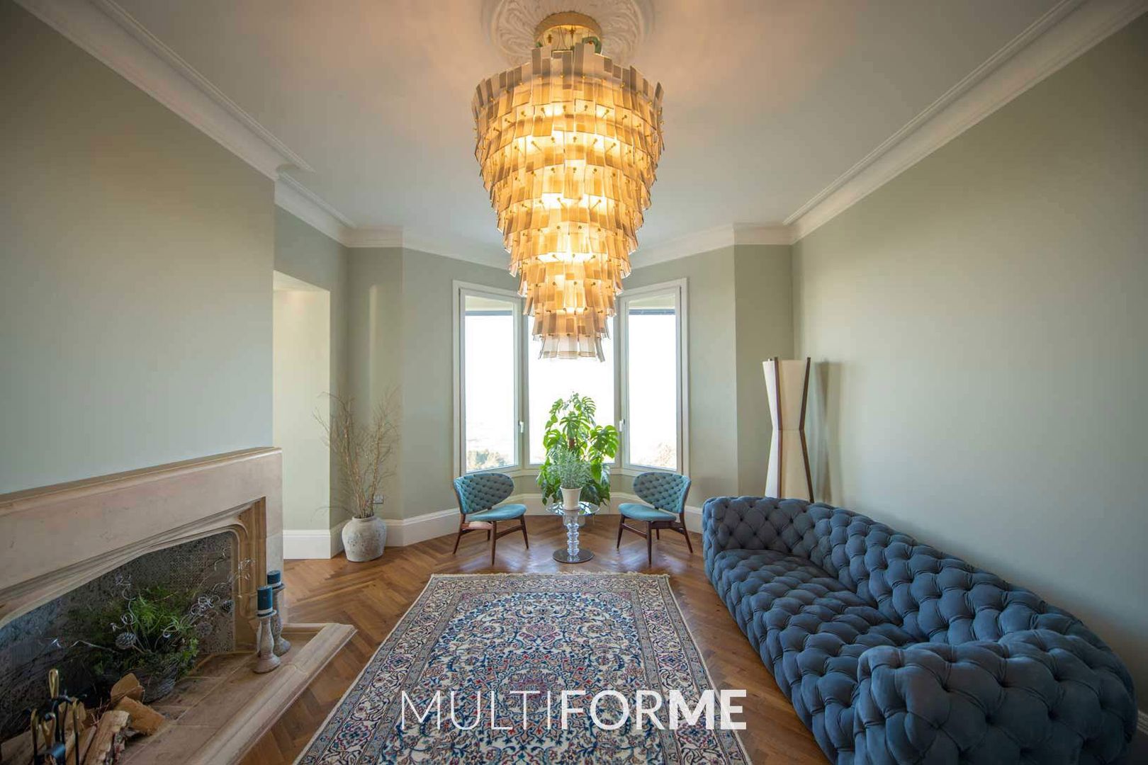 Роскошная вилла с люстрами из муранского стекла, MULTIFORME® lighting MULTIFORME® lighting ห้องนั่งเล่น