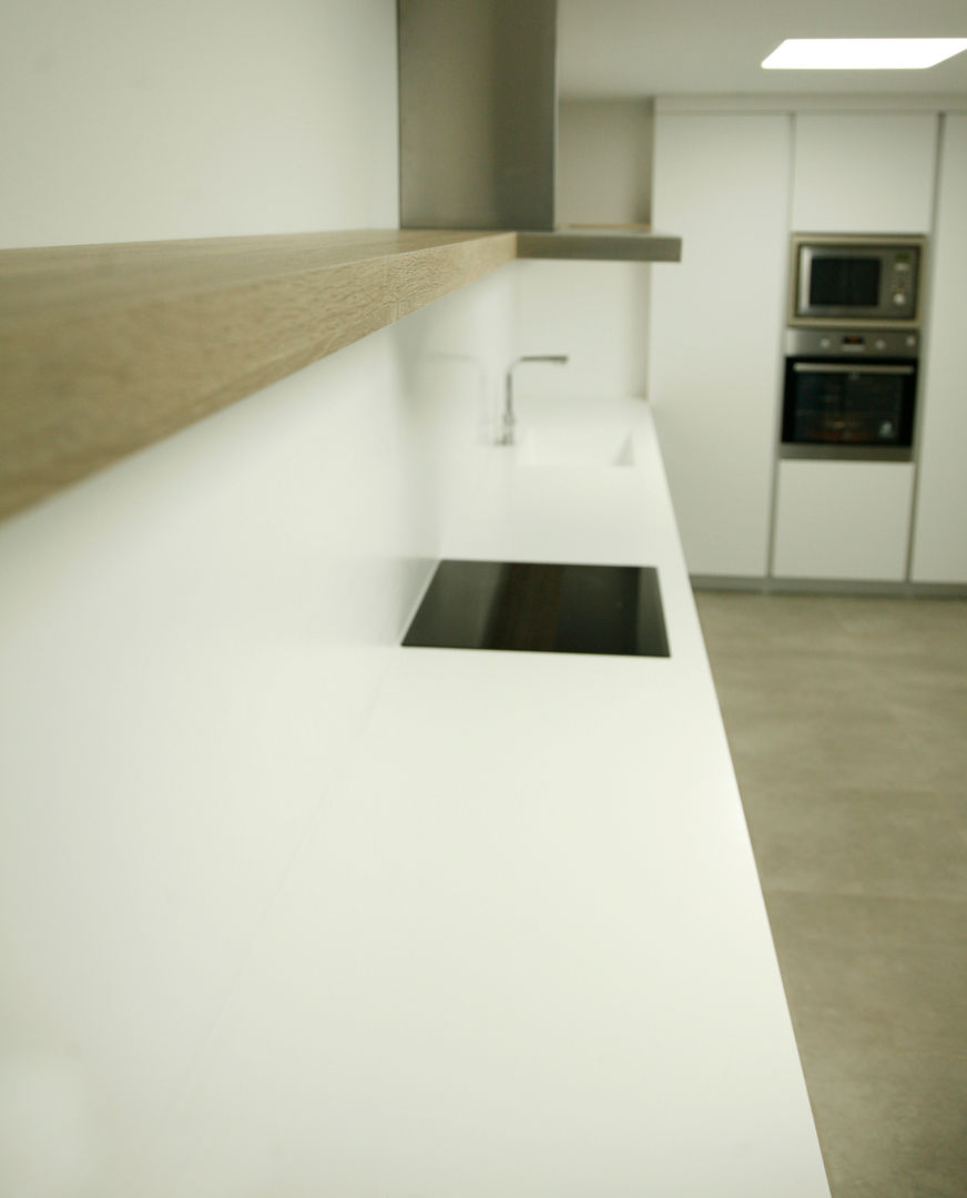 Reforma de Ático en Bétera, OCTANS AECO OCTANS AECO Built-in kitchens