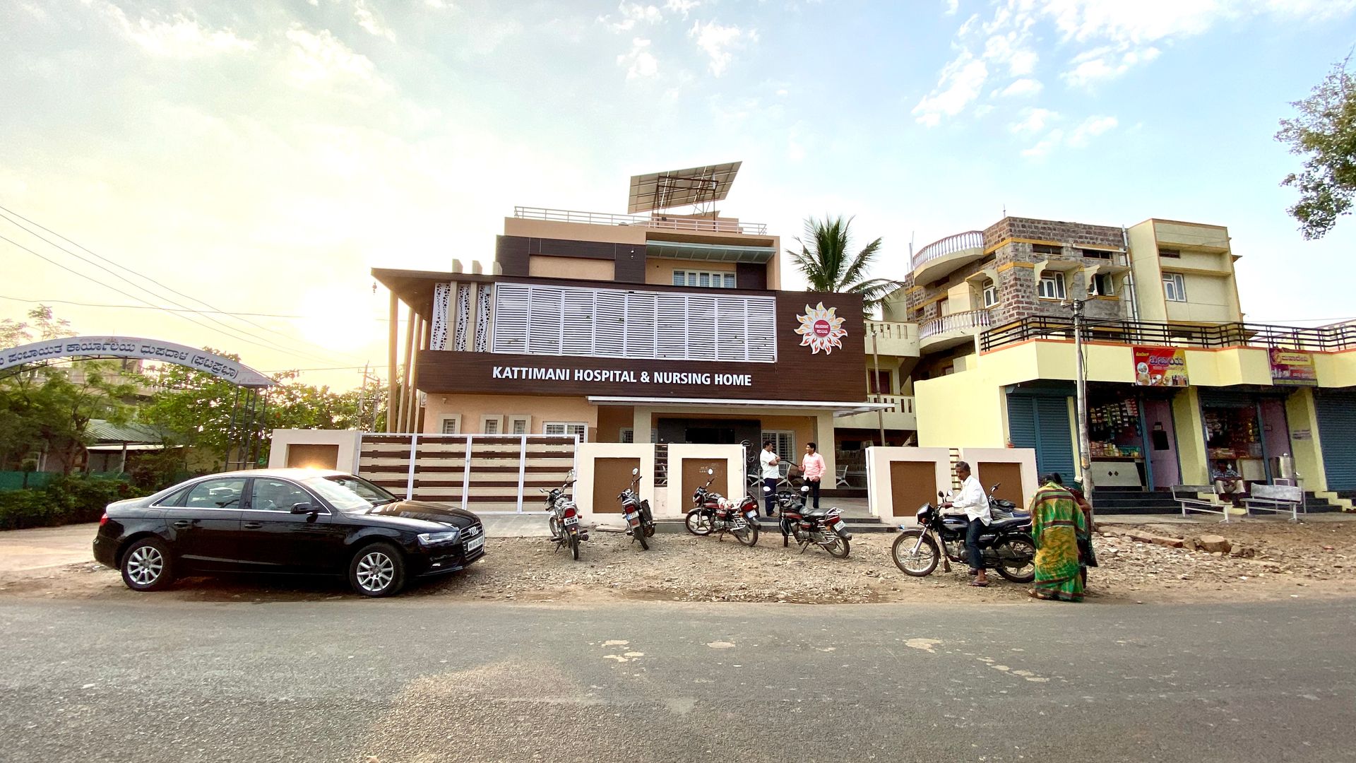 Bungalow for Dr. Shashidhar Kattimani at Ghatprabha, Karnataka, A B Design Studio A B Design Studio Bungalows