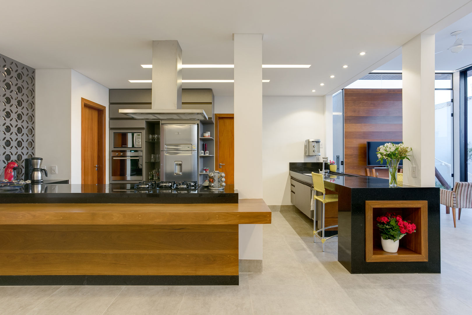 Antes e Depois Residencial , D arquitetura D arquitetura Kitchen units