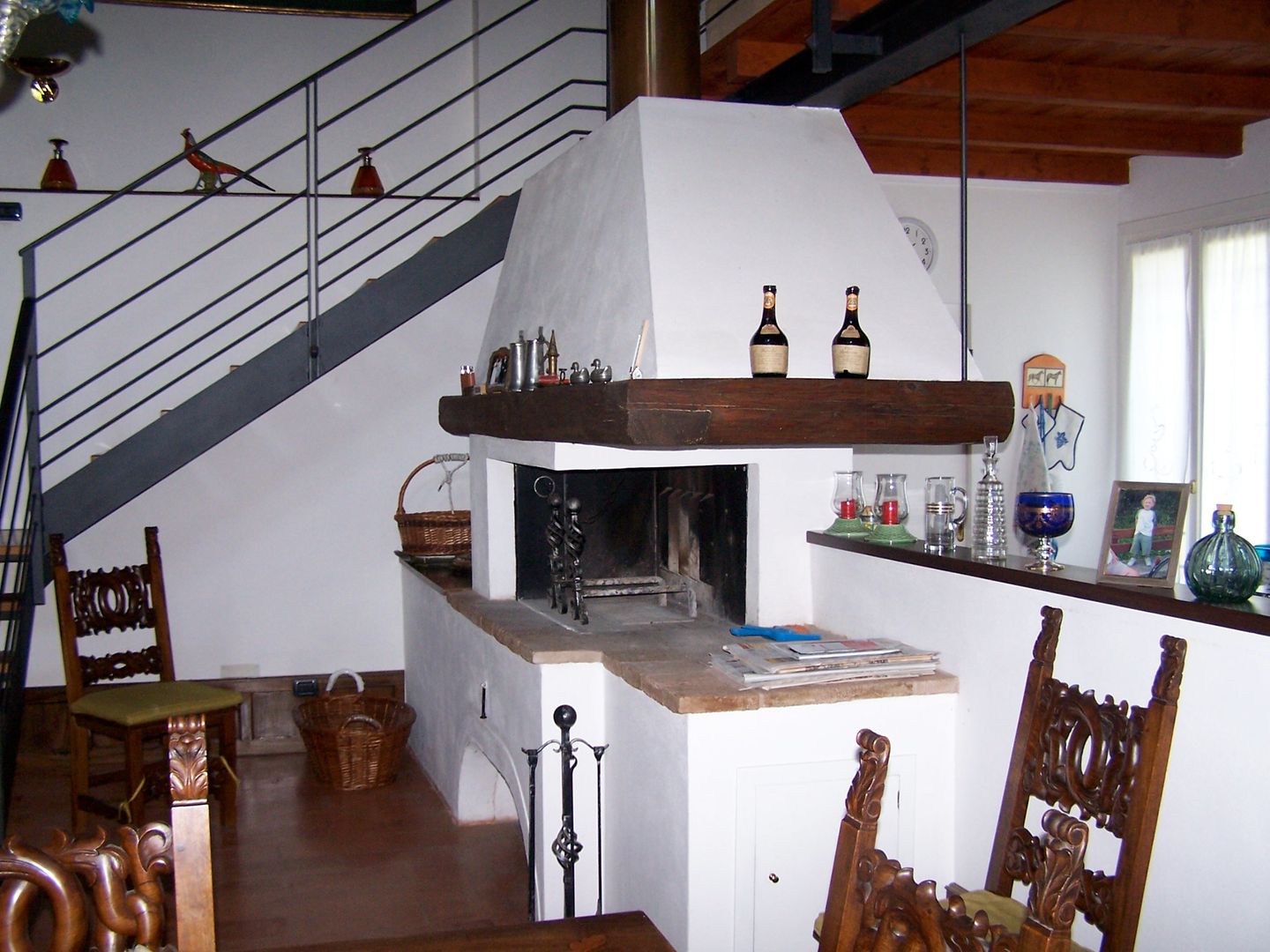 Il camino Simona Muzzi Architetto Sala da pranzo in stile rustico rurale,casa di campagna,azienda agricola,rustico,cucina,sala da pranzo,