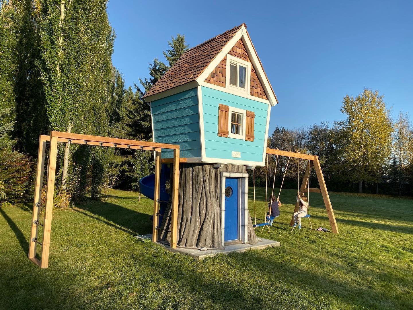 Casita de jardín  Caseta de madera, Casa jardin, Decoracion de exteriores