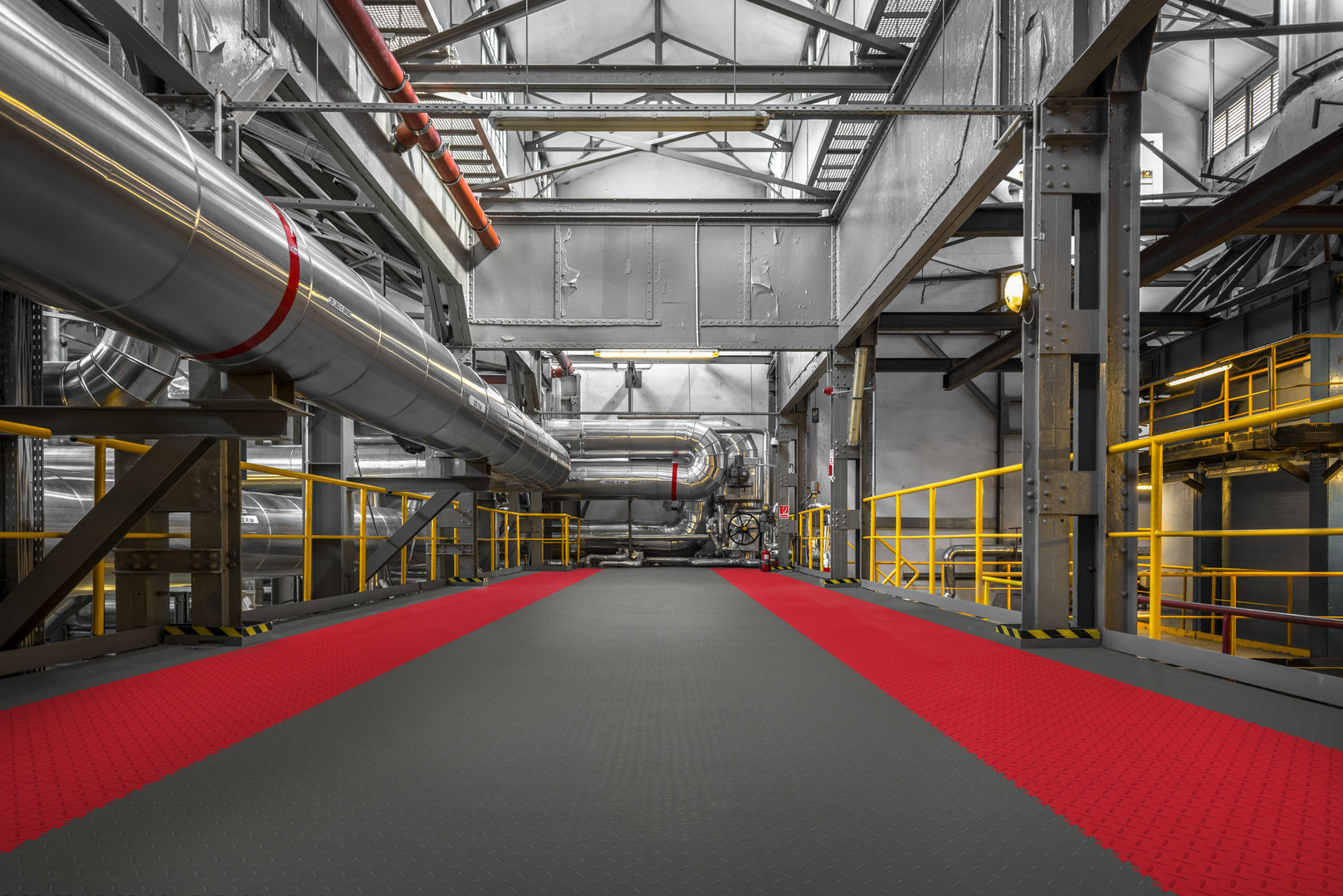 Pavimento industriale e pavimento garage, Bricoflor Italia Bricoflor Italia Endüstriyel Garaj / Hangar