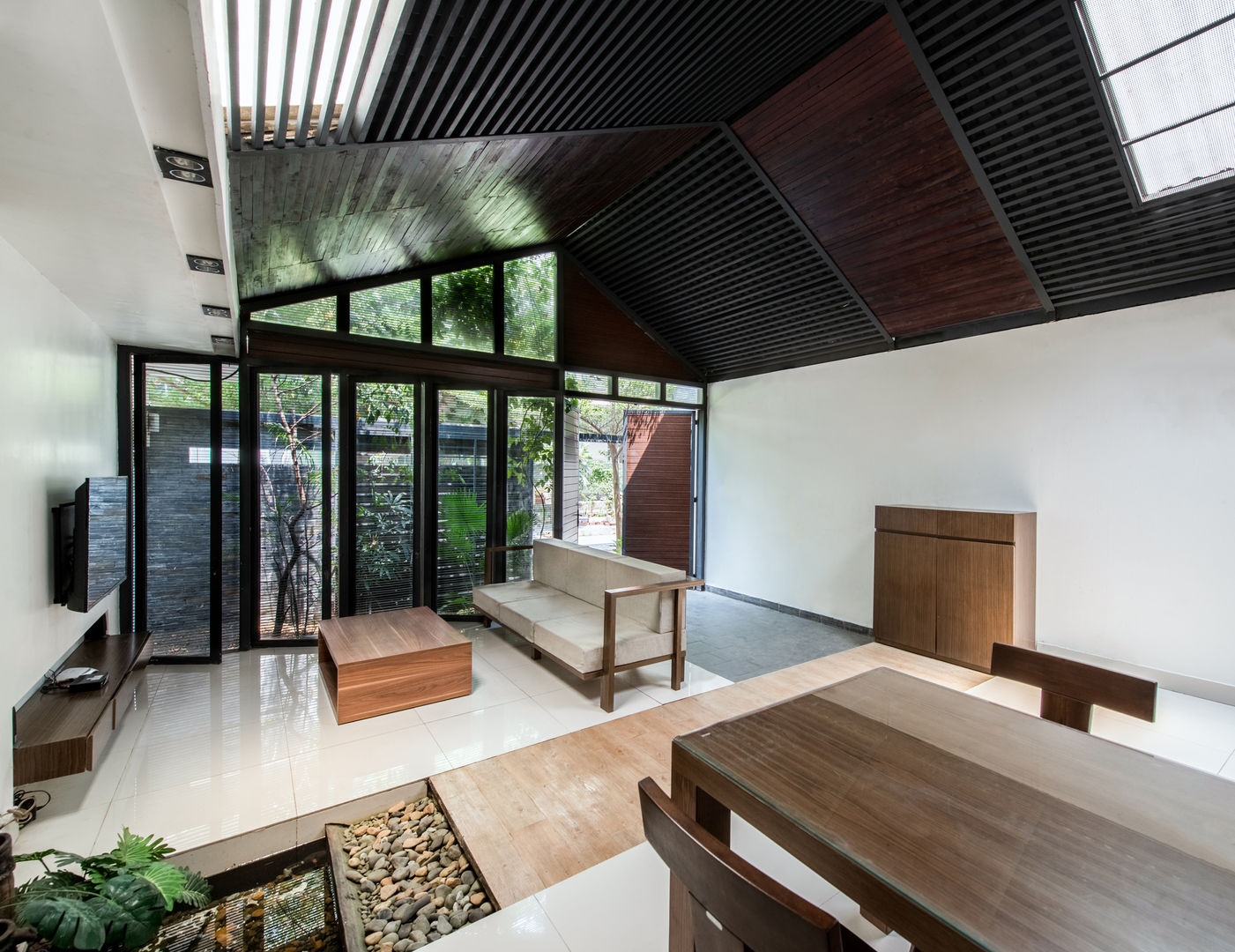 CARO House, AD+ AD+ Tropical style doors