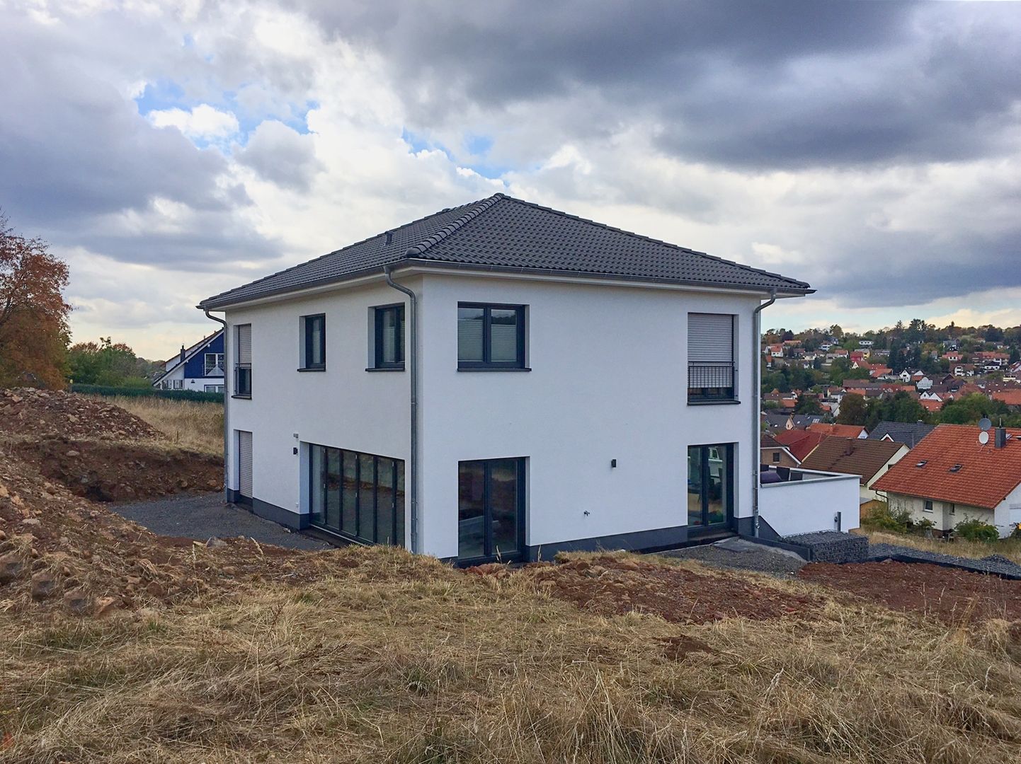 Einfamilienhaus in Gedern, F.C. Nüdling Fertigteiltechnik GmbH + Co. KG F.C. Nüdling Fertigteiltechnik GmbH + Co. KG Single family home