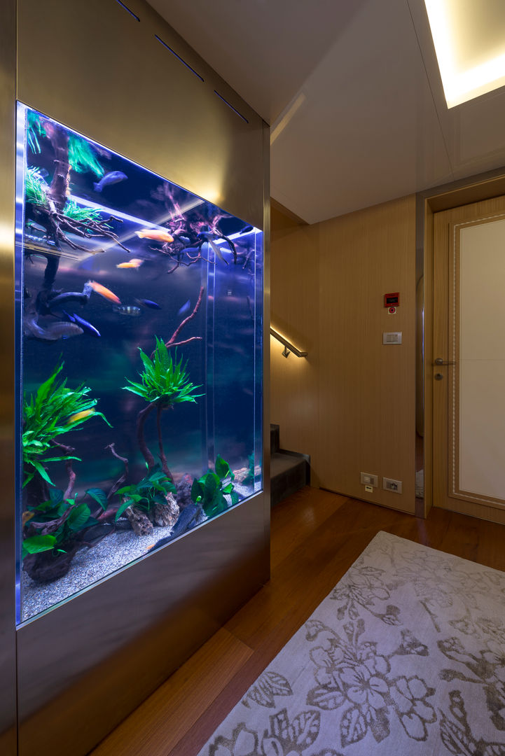 Acquario a muro MELIK LUXURY Aquarium Palestra in stile moderno Acquario a muro,parete acquario,acquario grande,acquari su misura,Professionisti acquario