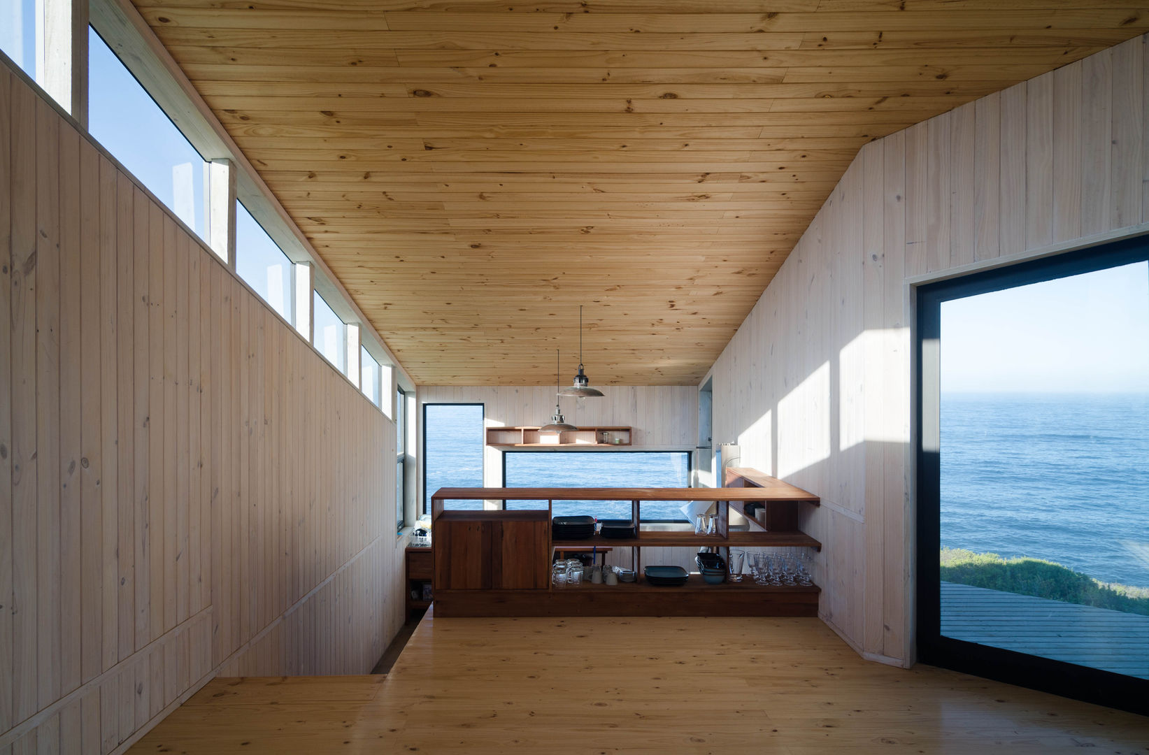 Casa Tunquén 1, Whale! Whale! Minimalist dining room