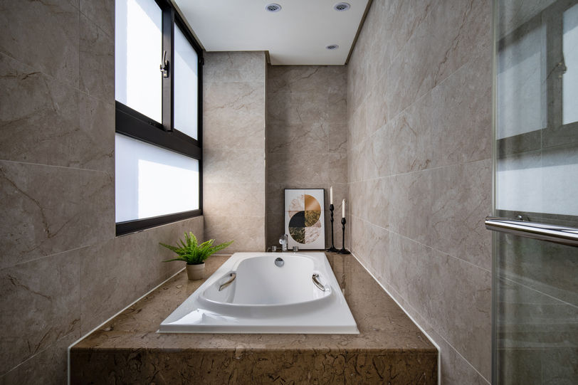 Eternal Moon - Residential Interior Design, 勻境設計 Unispace Designs 勻境設計 Unispace Designs Modern bathroom