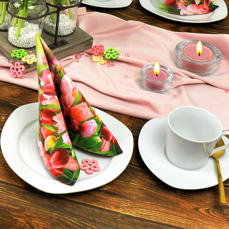 Frühlingshafte Tischdekoration Tulpen auf Hellrosa Softsamt, Tischdeko-Shop.de Tischdeko-Shop.de غرفة السفرة ديكورات واكسسوارات