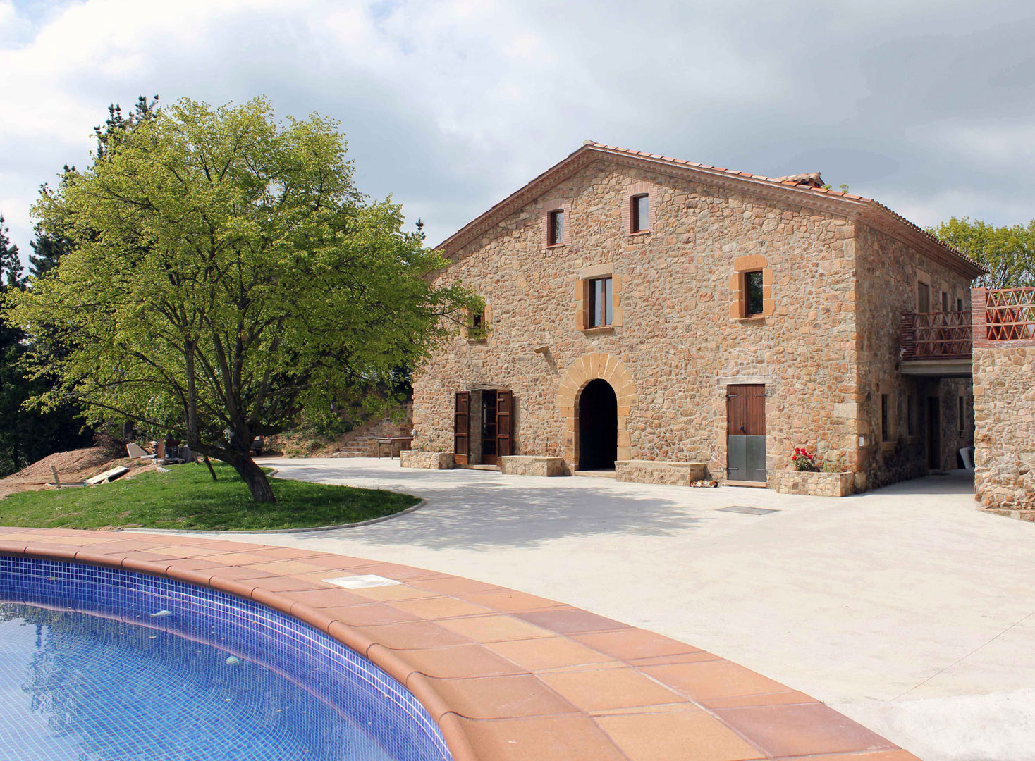 REFORMA de LA MASIA CAN PLA a Sant Hilari Sacalm, LAV LAV Country house Stone