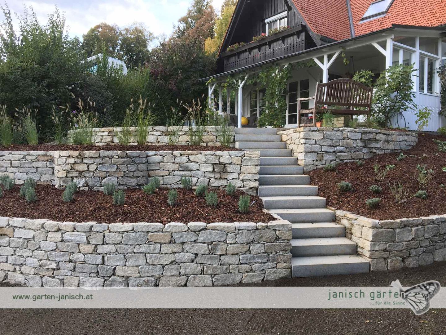 Abgeschlossene Projekte, Gartengestaltung Janisch Gartengestaltung Janisch Modern style gardens Stone