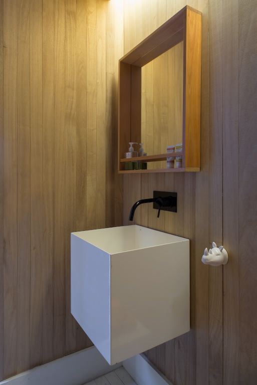 homify Minimalist Banyo