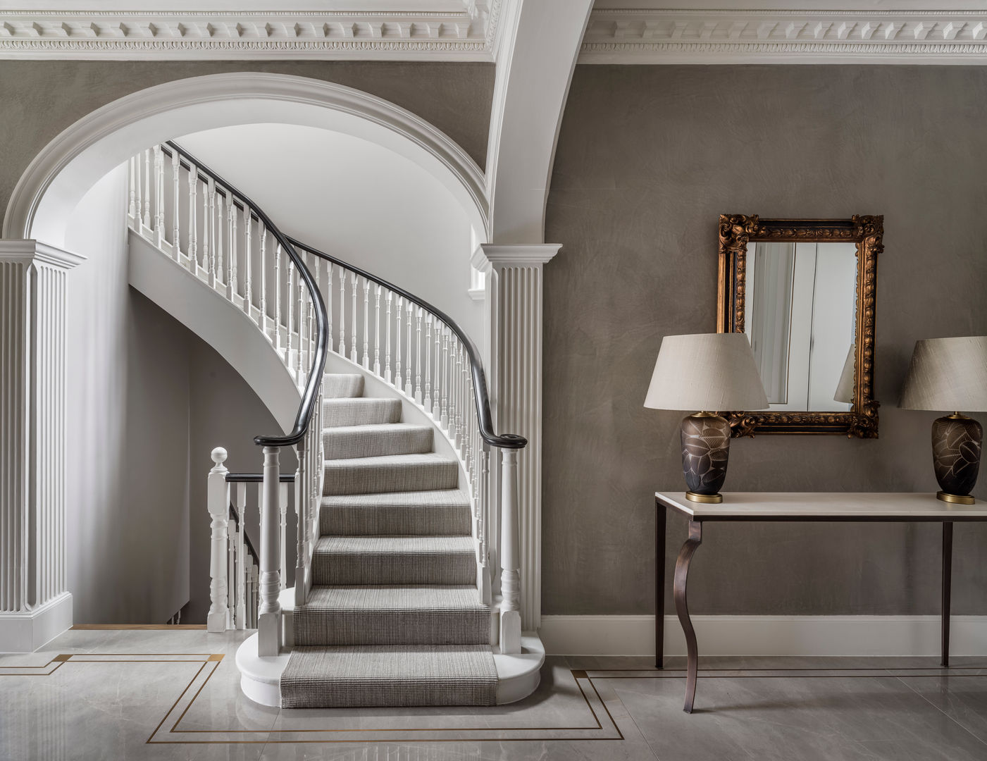 Carlton Hill, Entrance Roselind Wilson Design Classic style corridor, hallway and stairs