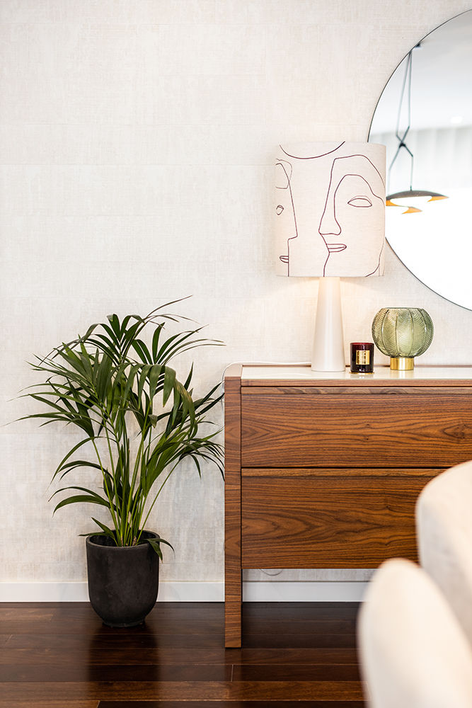 Sala - Casa em Matosinhos - SHI Studio Interior Design homify Modern Oturma Odası Dolap & Büfeler