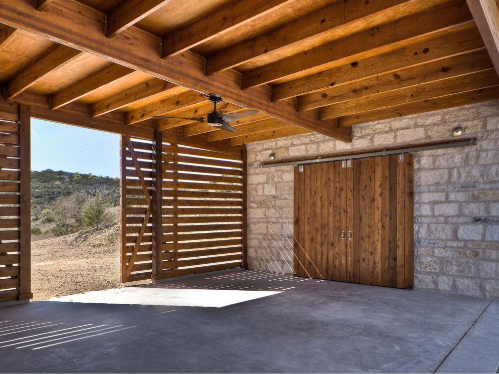 Techo y Cielo de Bodega hogartotal Chile Tejados planos Madera Acabado en madera