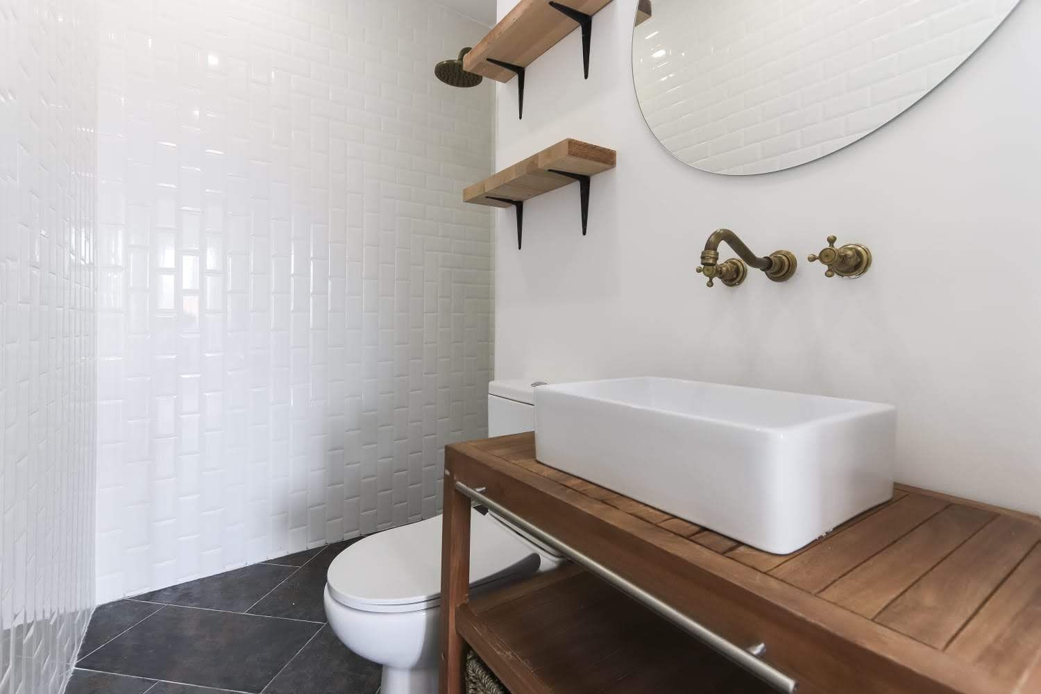 Reabilitação de Apartamento - Lisboa, Êxodo Construções e Engenharia Êxodo Construções e Engenharia Classic style bathroom