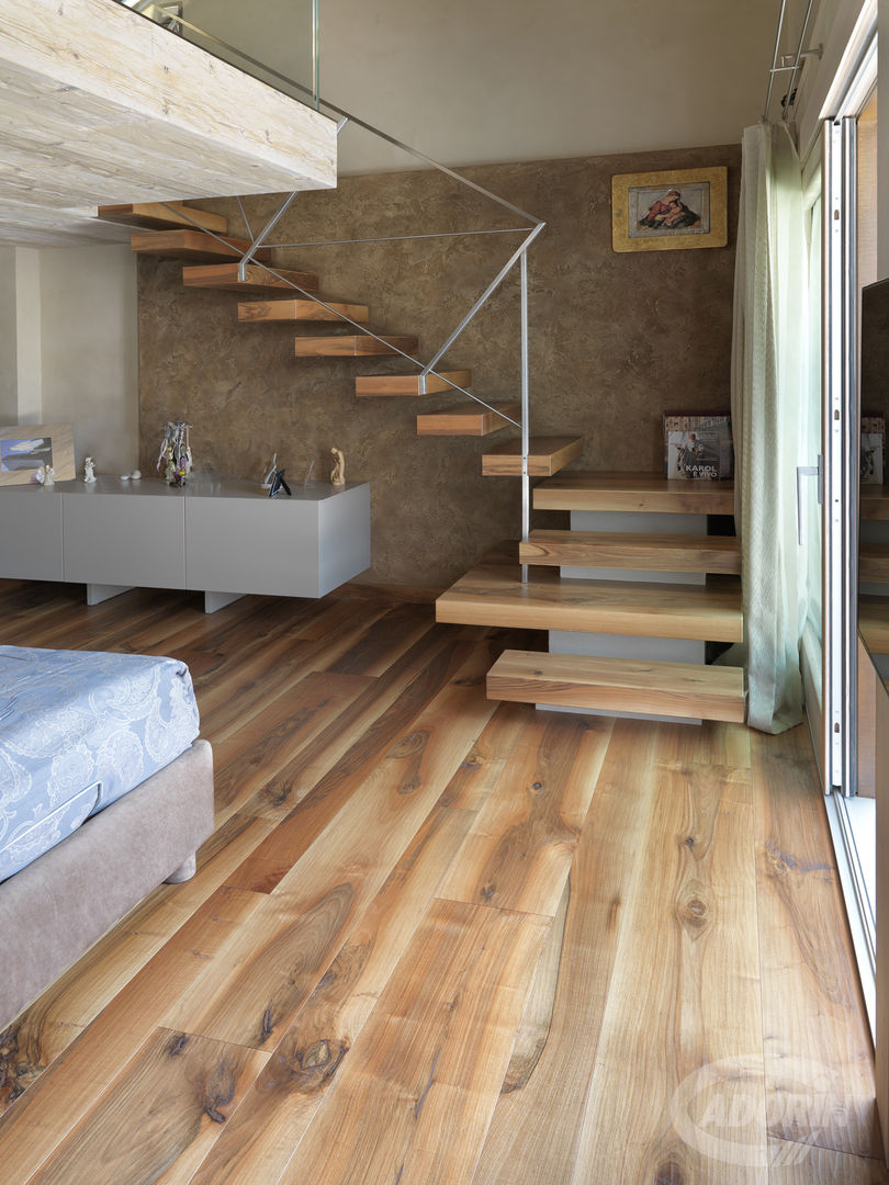 Old Noghera Cadorin Group Srl - Italian craftsmanship production Wood flooring and Coverings Escalier