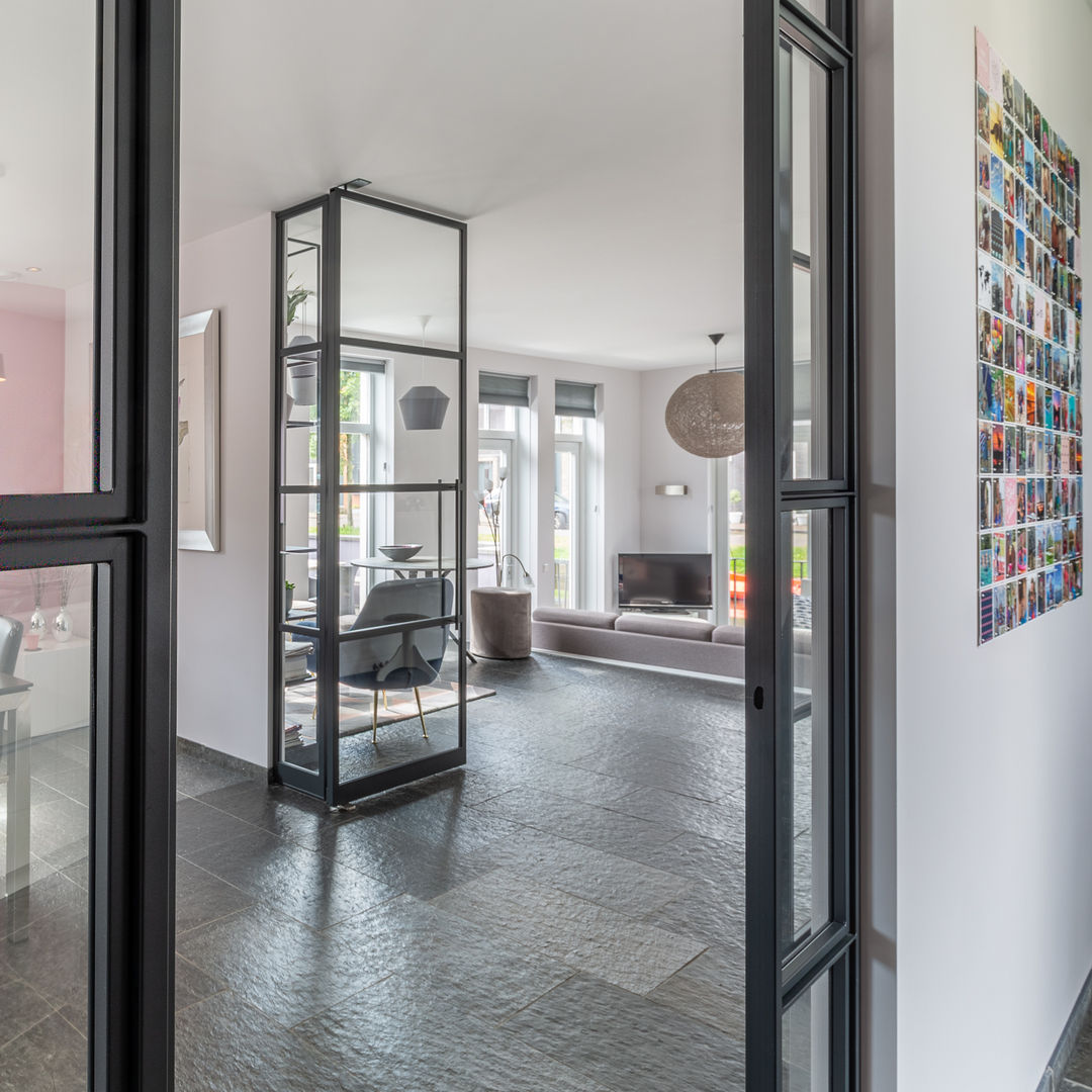 Verbouwing en interieur Woning De Laak, Architectenburo Mosterman Architectenburo Mosterman Inside doors Iron/Steel