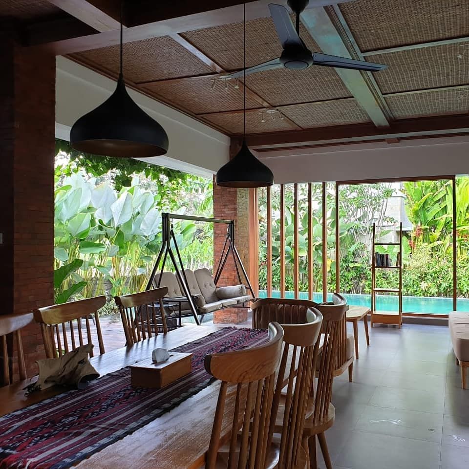 Villa Ubud, Bali, Bral Studio Architecture Bral Studio Architecture Salon tropical