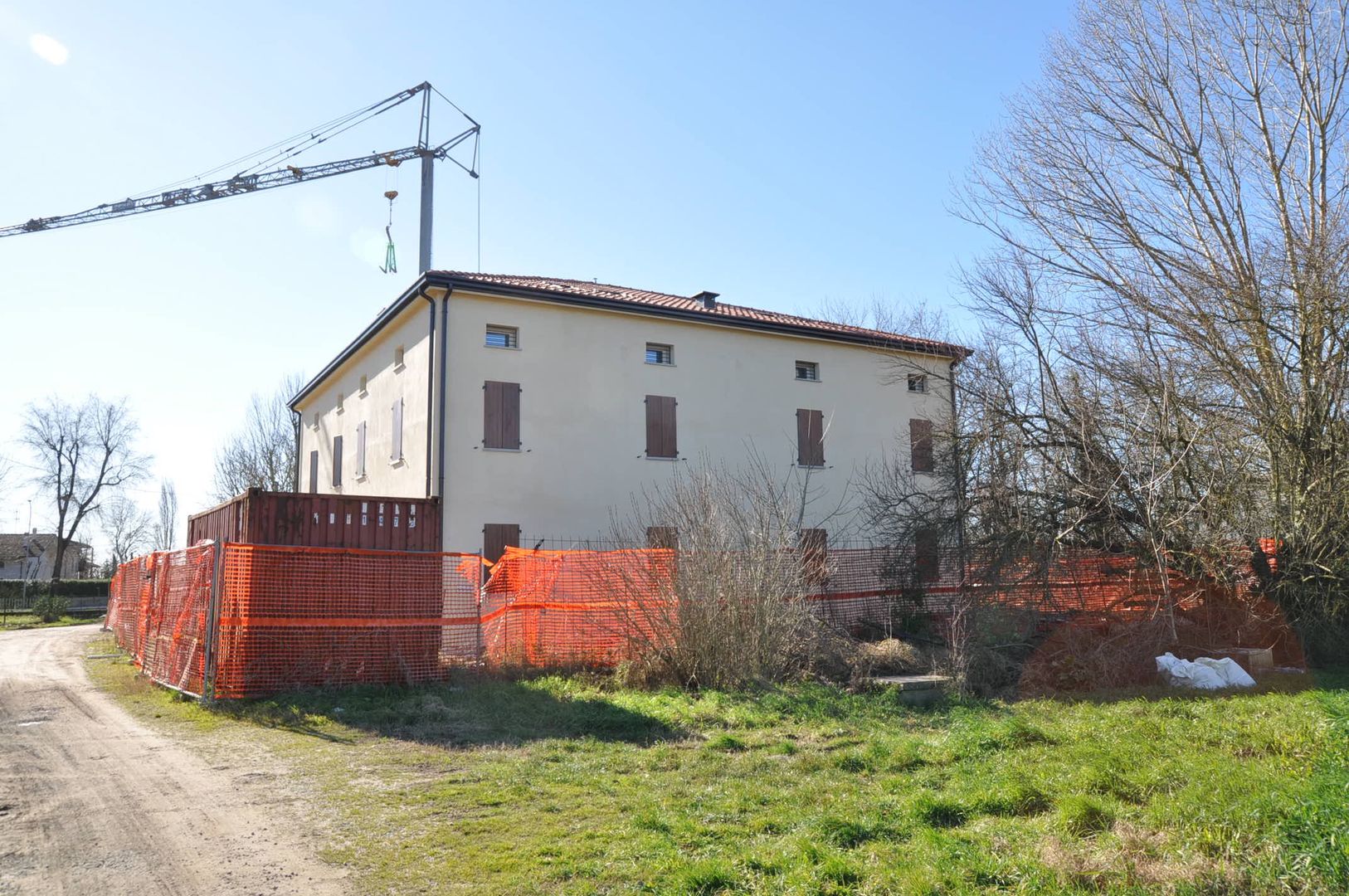 Demolizione e ricostruzione. Beni rurali antisismici., Simona Muzzi Architetto Simona Muzzi Architetto Maisons rurales