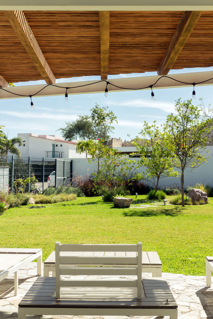 Terraza y Jardín MCM, Boceto Arquitectos Paisajistas Boceto Arquitectos Paisajistas Giardino moderno