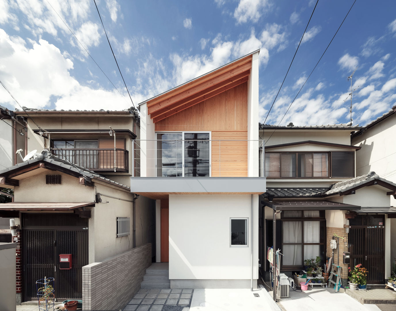 向日市の家/house of muko city, STUDIO RAKKORA ARCHITECTS STUDIO RAKKORA ARCHITECTS Modern houses