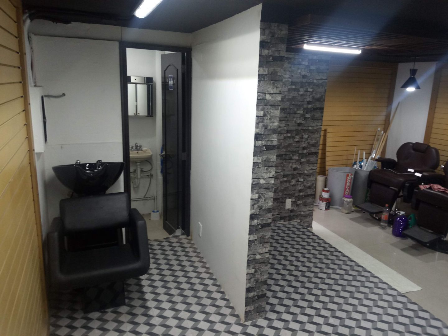 REMODELACION BARBERIA, PUNTO DE FUGA PUNTO DE FUGA