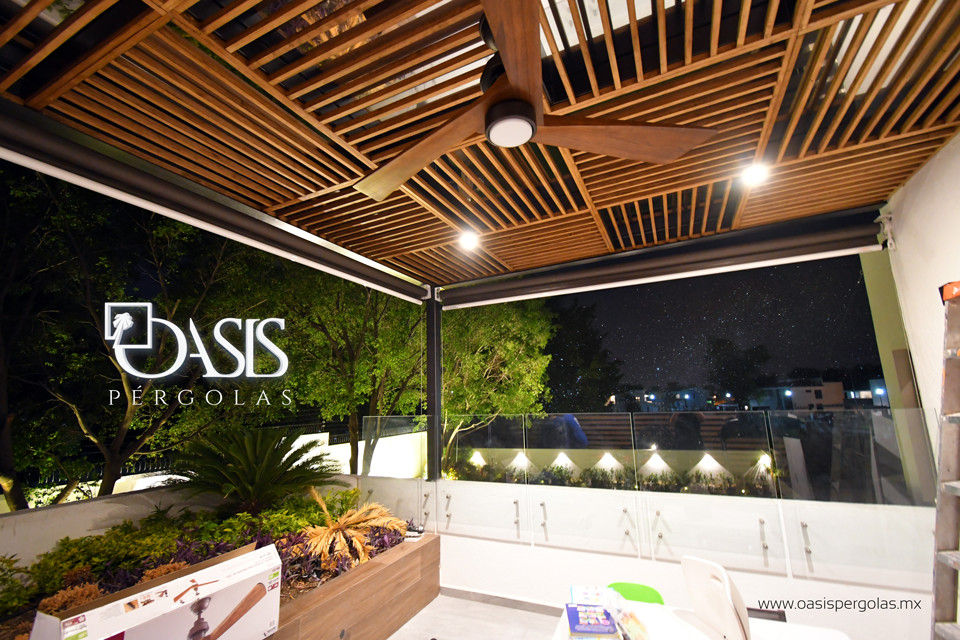 Recupera Tu Terraza con un Domo Híbrido Oasis, Oasis Pérgolas Oasis Pérgolas Hiên, sân thượng phong cách tối giản