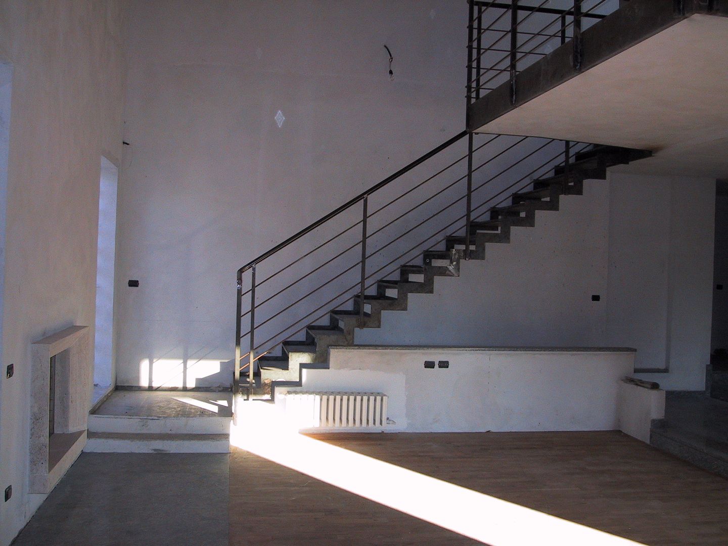 Nuova costruzione completa villa unifamiliare, C.M.E. srl C.M.E. srl Stairs