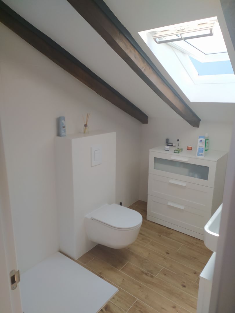 Vista interior: imagen del baño en habitación principal OCTANS AECO Baños modernos