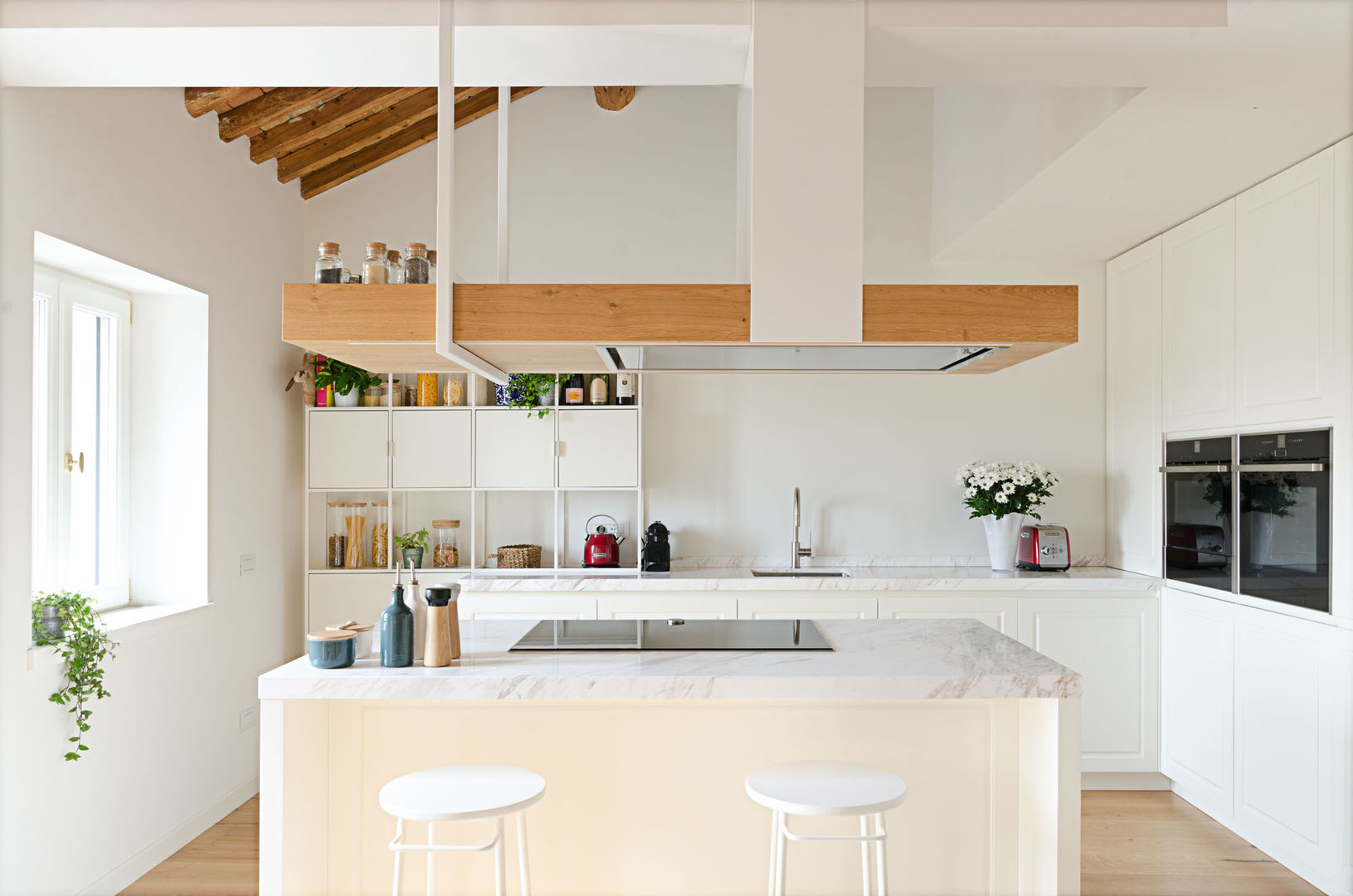 Attico RG - appartamento in un palazzo di fine '800, locatelli pepato locatelli pepato Modern kitchen Wood Wood effect