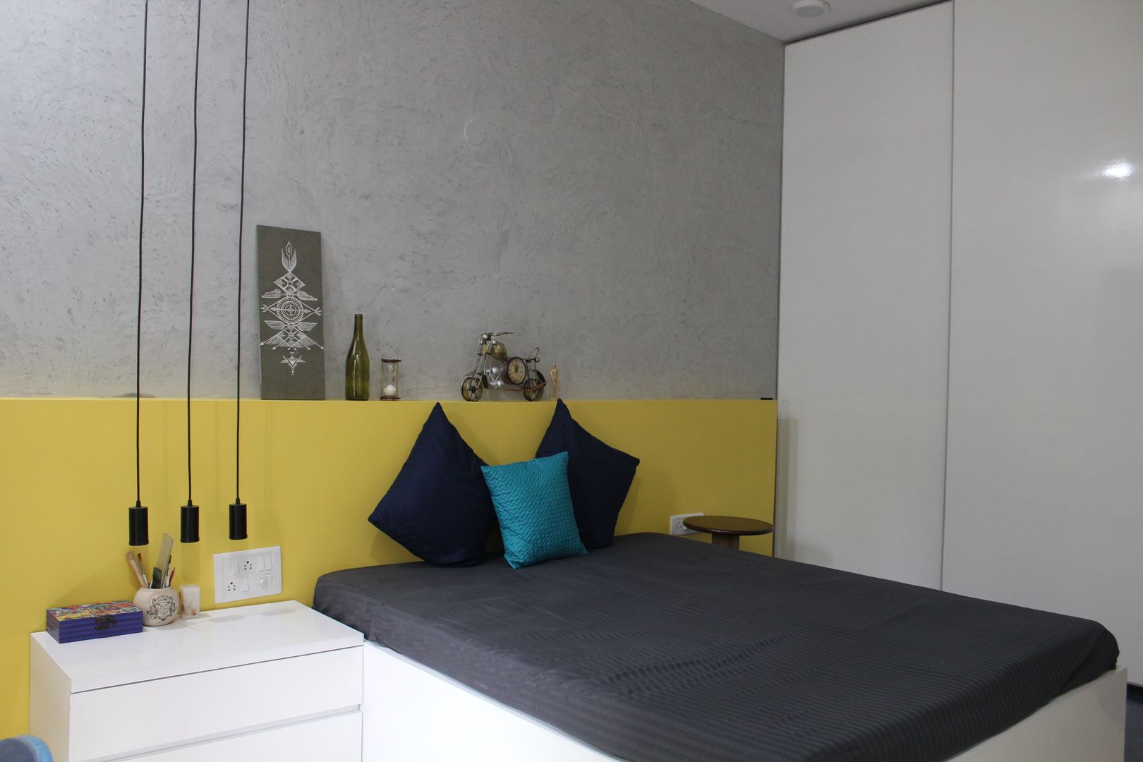 Quirky bedroom, Saniya Nahar Designs Saniya Nahar Designs Kamar tidur kecil MDF