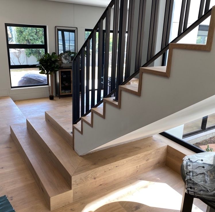 Westcliff private home Imagine Architects (Pty) Ltd Stairs Solid Wood Multicolored