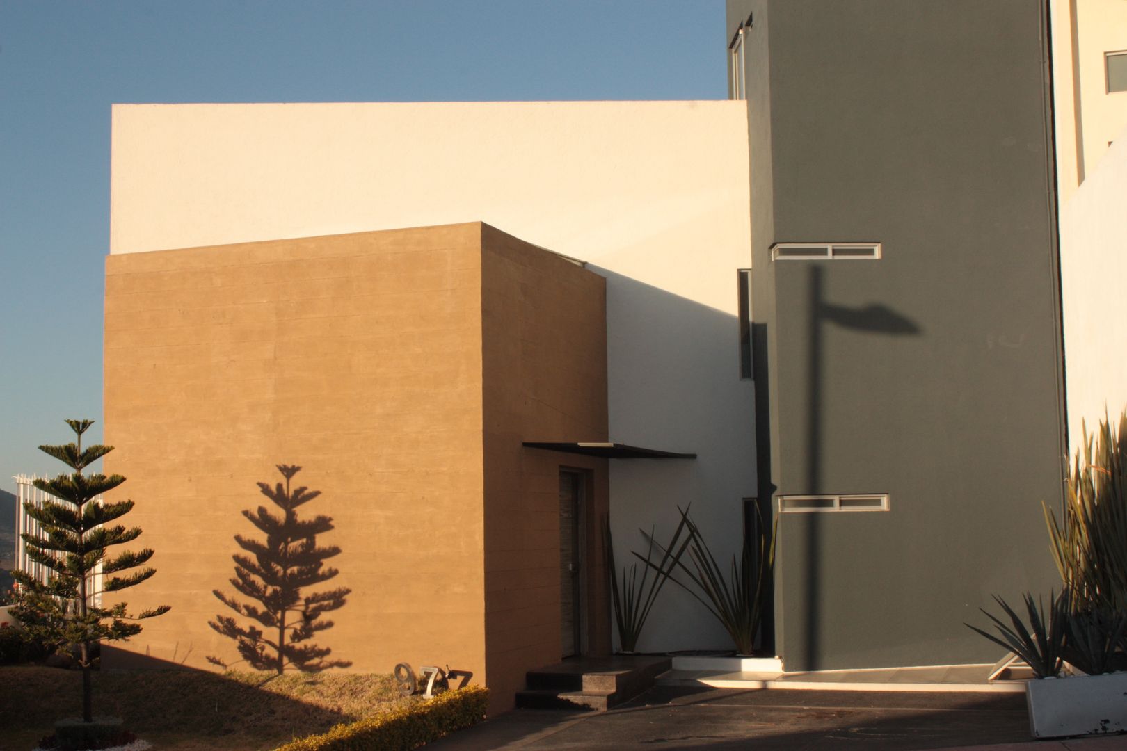 CASA HLC, emARTquitectura Arte y Diseño emARTquitectura Arte y Diseño Modern home