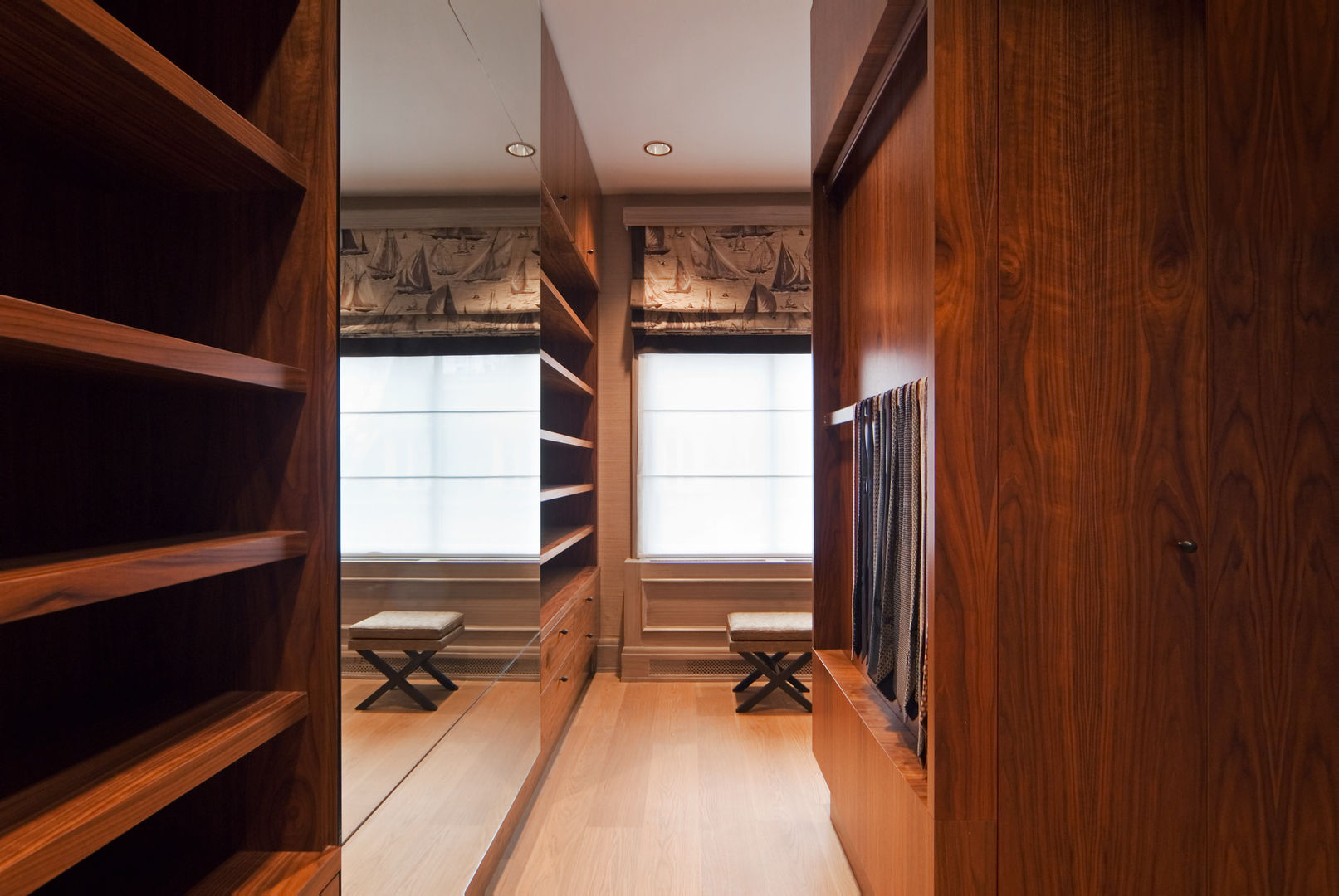 Stadsvilla Amsterdam, Studio Groen+Schild Studio Groen+Schild Closets clássicos