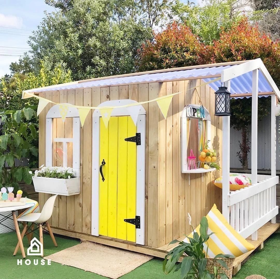 homify Garden Shed Solid Wood Multicolored